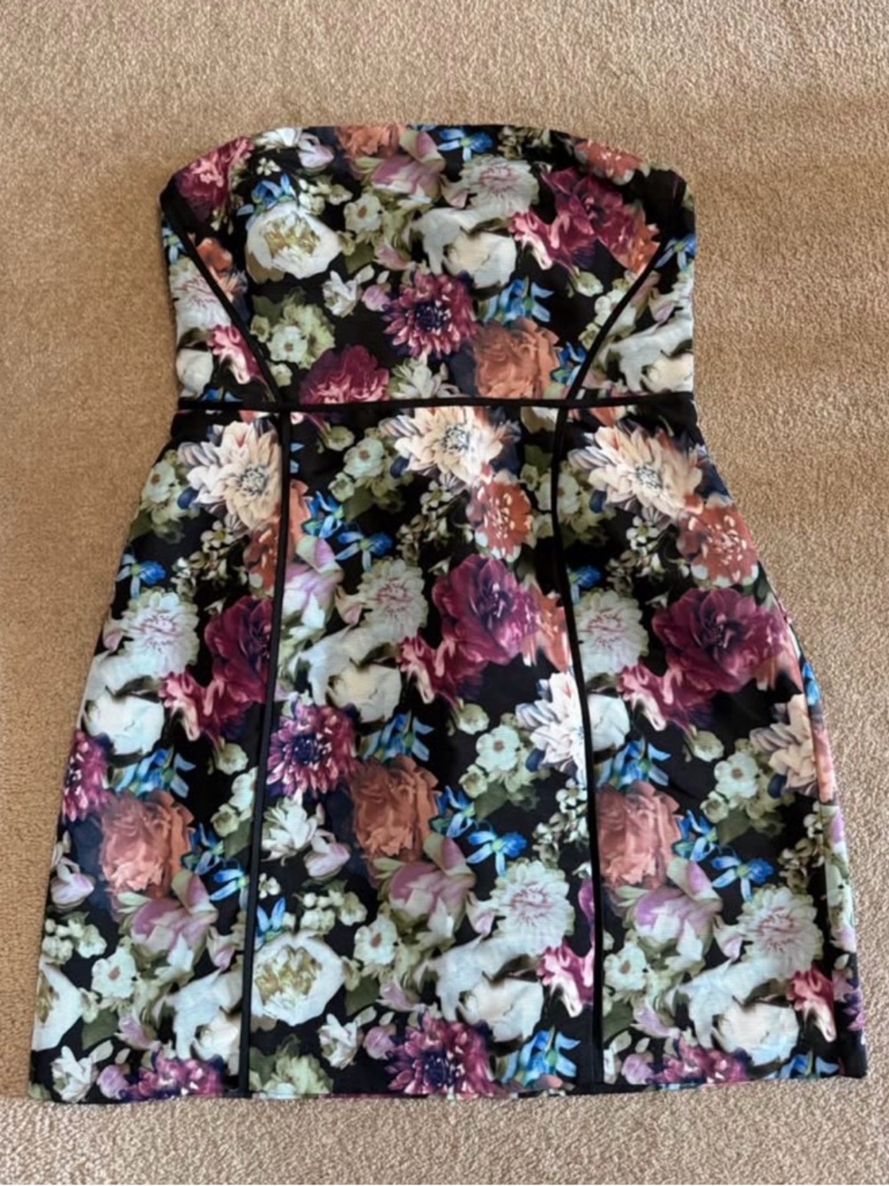 Kimchi Blue Black Floral Strapless Bodycon Dress